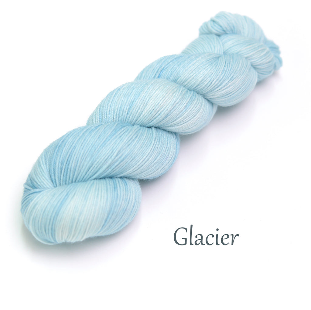 10ply/Worsted weight Superwash Merino 100g skein, 166m.