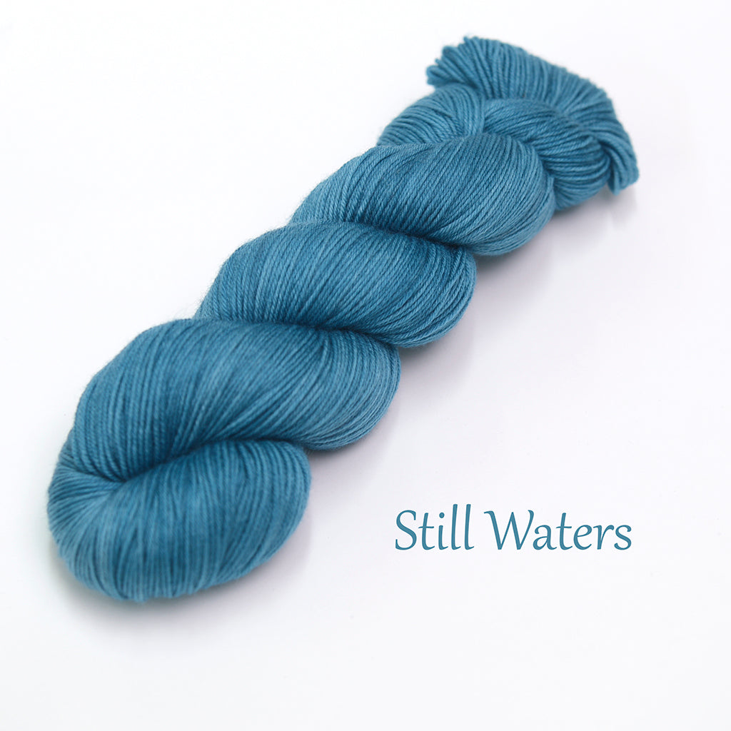 10ply/Worsted weight Superwash Merino 100g skein, 166m.