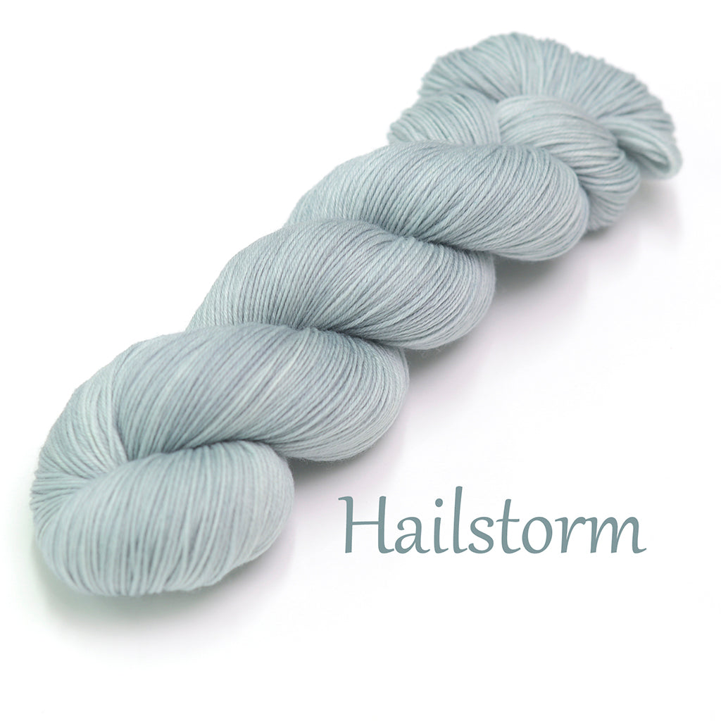 10ply/Worsted weight Superwash Merino 100g skein, 166m.